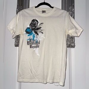 Vintage โThis Beautiful Republicโ Small Cream Graphic Band Tee Music Gas Mask